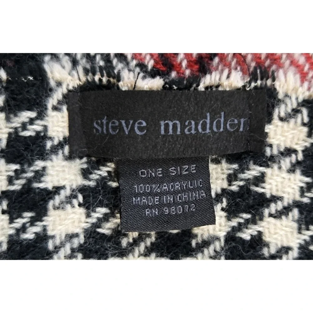 Steve Madden Large Knit Scarf‎ Houndstooth / Plaid Soft Neck Warmer 28